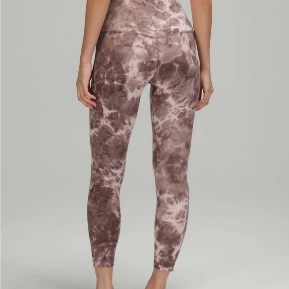 lululemon Align Hi-Rise Leggings, 25” Tie Dye Mink Berry/Lunar Rock, sz 4 - Picture 2 of 7